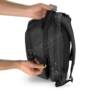 Kép 5/10 - Wozinsky hátsó csomagtartóra rakható biciklis táska és hátizsák 2 az 1-ben 30L - fekete