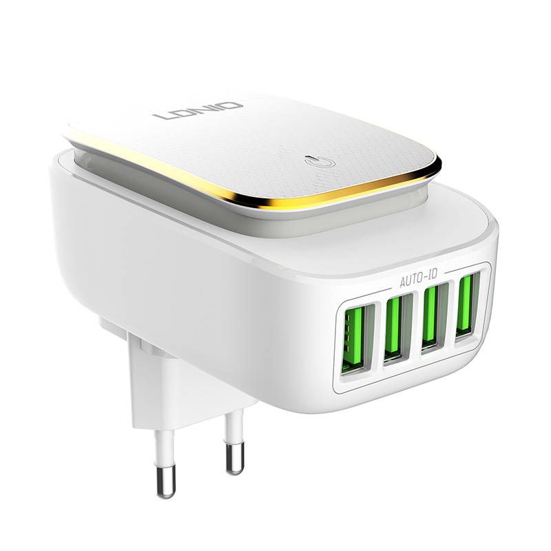 LDNIO Fali töltő éjszakai fény funkcióval, 3x USB, 22W, A4405 - fehér